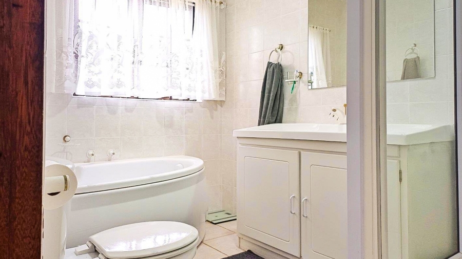 3 Bedroom Property for Sale in Grootbrakhoogte Western Cape